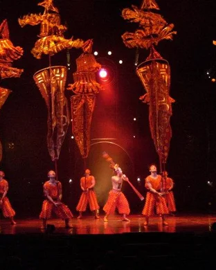 Cirque du Soleil - Echo